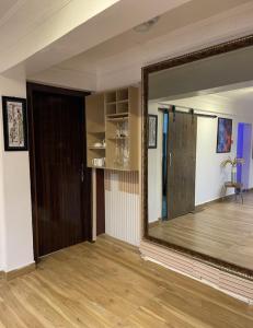Luxury 2BR Wuse 2 247 Power Free Wi-Fi廚房或簡易廚房