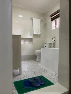 Luxury 2BR Wuse 2 247 Power Free Wi-Fi衛浴