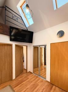 TV/trung tâm giải trí tại Obserwatorium Kopernika