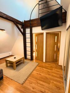 TV/trung tâm giải trí tại Obserwatorium Kopernika