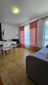 Χώρος καθιστικού στο Apartamento Terra e Mar II