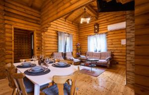 Billede fra billedgalleriet på Holiday Home Zeleni Brijeg by Villas Guide i Petrinja