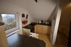 Nhà bếp/bếp nhỏ tại Ferienwohnung Windhund +18 ảnh
