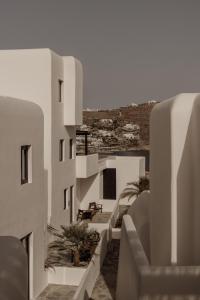 Uma área de estar em ananea Mykonos - Adults Only