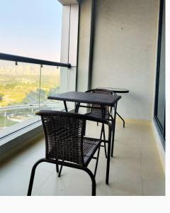 Balcone o terrazza di Charming & Comfortable 1BR Jumeirah Bay X1 JLT