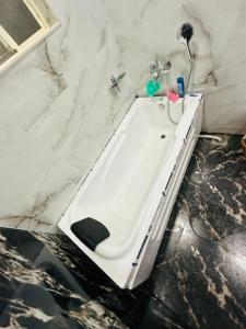 Ένα μπάνιο στο Discovery Villa