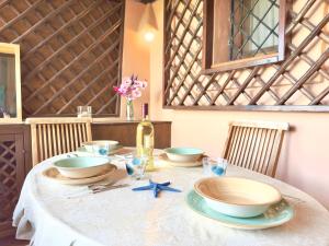 Ảnh trong thư viện ảnh của Mono 4 pax - Terrazza - Piscina & Parcheggio ở Baja Sardinia