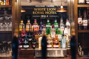 Ποτά στο White Lion Royal Hotel