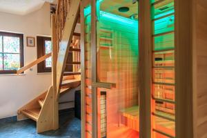 Un ou plusieurs lits superposés dans un hébergement de l'établissement Ferienhaus in Großschönau mit Großer Terrasse