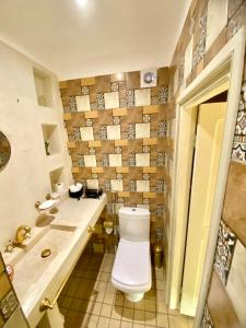 Koupelna v ubytování Riad Oum h&N B&B