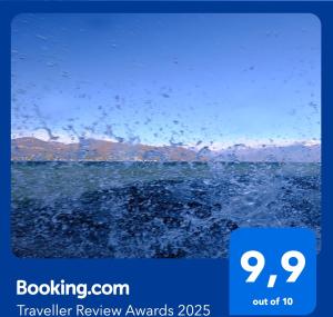 伊斯普拉Blue Dream的一张海洋图片，上面写着“旅行评论奖”