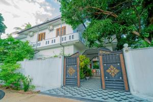 Το κτήριο όπου στεγάζεται  η βίλα