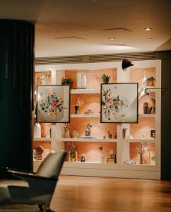 Μια τηλεόραση ή/και κέντρο ψυχαγωγίας στο Le Meridien Arlington