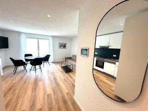 TV a/nebo společenská místnost v ubytování Bonnystay Lörrach l Balcony l Center l Design