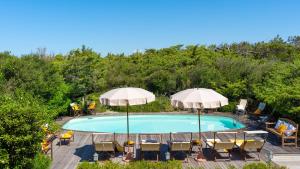 Swimmingpoolen hos eller tæt på VILLA CORALLINA 12, Emma Villas