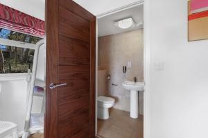 Ένα μπάνιο στο Dairy Cottage - North East Escapes +30 φωτογραφίες