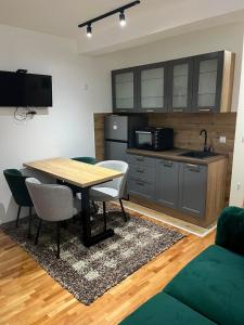 Kuchyň nebo kuchyňský kout v ubytování Apartman Amfora Vranje