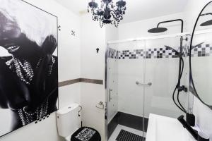 Kúpeľňa v ubytovaní SH Rujacor Mare Apartamento chic en la Viña
