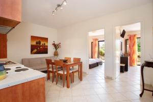A seating area at Angelique Apartments