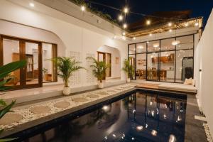 Bazén v ubytování Villa Eve, 3 mins from La Brisa nebo v jeho okolí