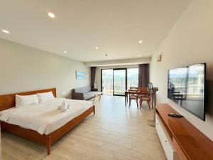 Et tv og/eller underholdning på Golden Land