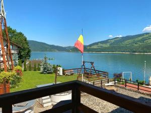 Peisaj natural din apropierea acestui hotel