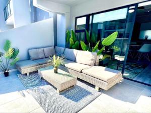 Χώρος καθιστικού στο The Patio, 31 Millennial Arch
