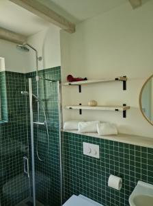 Koupelna v ubytování Tiny Villa