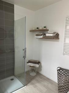 Koupelna v ubytování Chambre privative Logement partagé