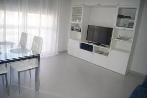 Kuchnia lub aneks kuchenny w obiekcie Apartamentos Irta Playa