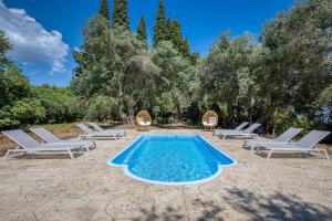 Πισίνα στο ή κοντά στο Villa Ninemia Seaview by Estia
