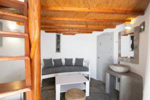 Imagen de la galería de WindMilos, en Tripití