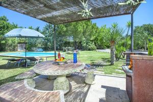 Bazén v ubytování Villa Can Canaveret by Villa Plus nebo v jeho okolí
