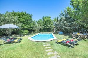 Bazén v ubytování Villa Can Canaveret by Villa Plus nebo v jeho okolí