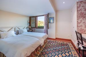 Posteľ alebo postele v izbe v ubytovaní Luxury Country & Rural Villa Santa Brigida Las Palmas