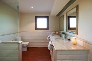Kúpeľňa v ubytovaní Luxury Country & Rural Villa Santa Brigida Las Palmas