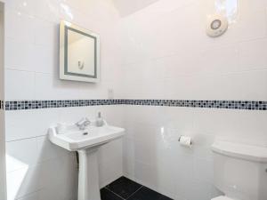 Vannituba majutusasutuses 1 bed in Broadmayne DC026 +14 fotot