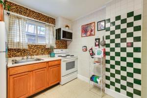 صورة لـ Walk to Cornell University Charming Duplex! في إيثاكا +21 صورة