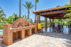 Zdjęcie z galerii obiektu Villa Jarros by Villa Plus w mieście Mijas Costa +18 zdjęć