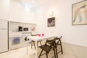 Kuchnia lub aneks kuchenny w obiekcie Valverde Apartment