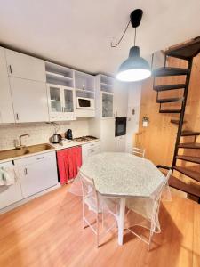 O bucătărie sau chicinetă la La Casa a Chiocciola