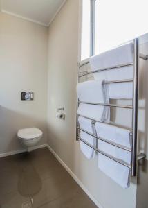 Kylpyhuone majoituspaikassa Aspree Motor Inn