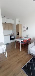 Photo de la galerie de l'établissement Cozy Apartmant with a sea view in Orašac, à Orašac