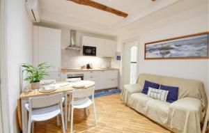 Kuchyň nebo kuchyňský kout v ubytování Cozy Apartment In Camogli With Wifi + 10 fotografií