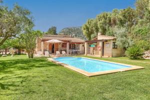 Bazén v ubytovaní Villa Joan Toni by Villa Plus alebo v jeho blízkosti