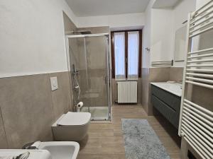 Et badeværelse på Haus Martina + 42 billeder