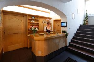 Vstupní hala nebo recepce v ubytování Hotel Am Reschensee