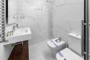 Łazienka w obiekcie 2 bedrooms 1 bathroom furnished - Centro - equipped & stylish - Minty Stay