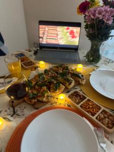 Jídlo v apartmánu nebo okolí