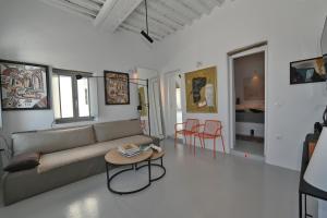 Et opholdsområde på Kariki Blue Triantaros-Tinos